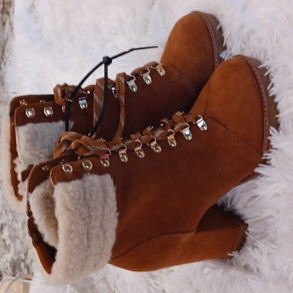 New w/o box Gianni Bini Sight-See Suede Shearling Hiker Platform Booties 9.5 NEW - Picture 5 of 13